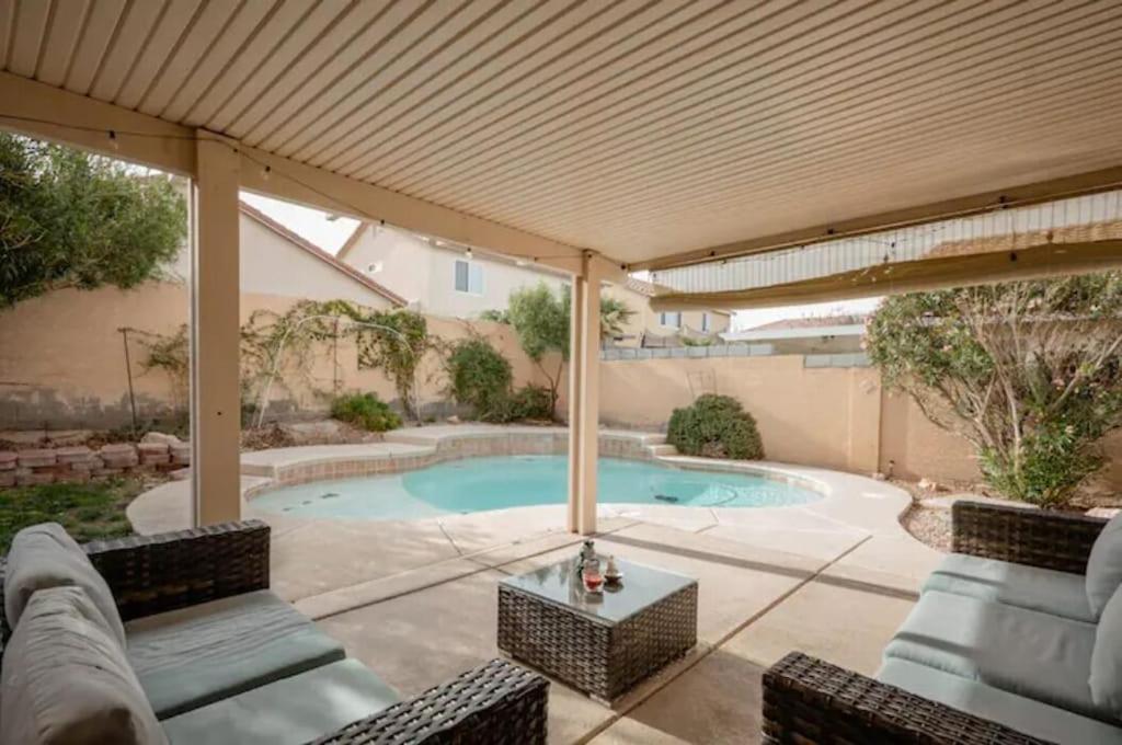 Gorgeous 4 Bedroom House W/ Private Pool Las Vegas Exterior foto